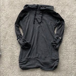 Micro fleece top with lace shoulders